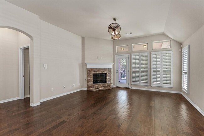 Building Photo - 7901 Arbor Knoll Ct