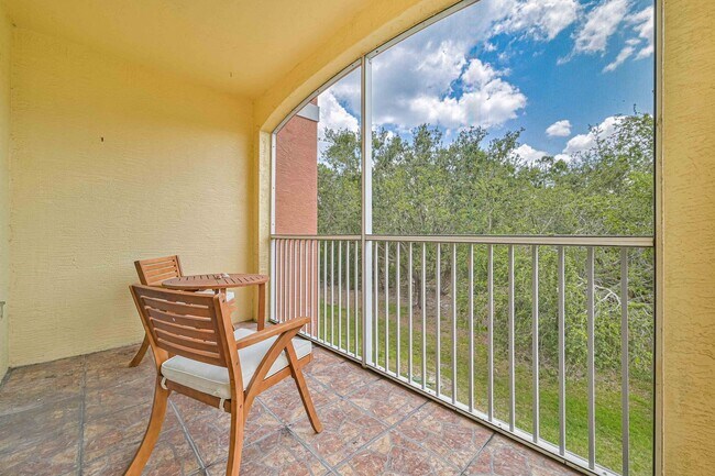 Building Photo - ** Tuscany Gardens ~ Fully Furnished 2 BED Condo in Fort Myers **