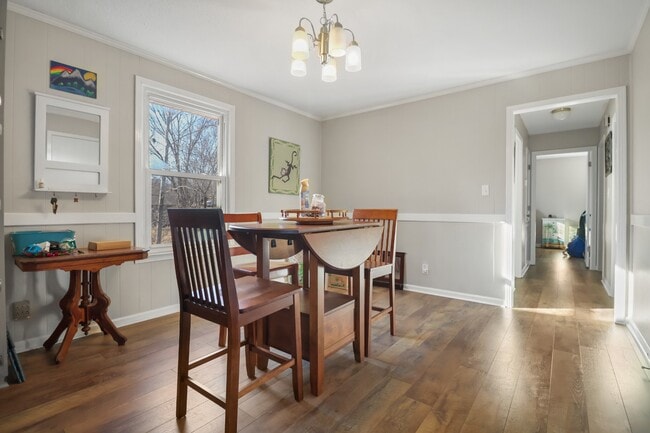 Building Photo - 1802 Warren Dr