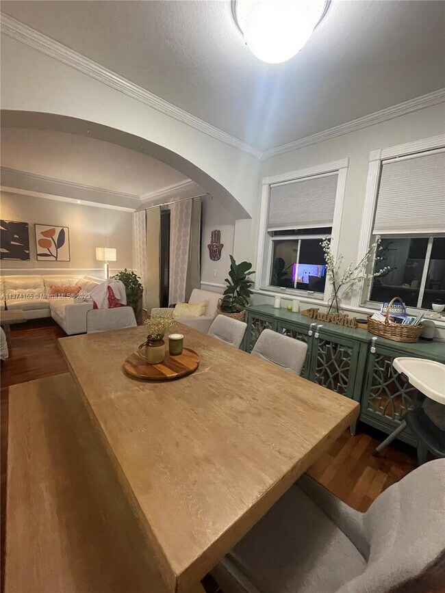 Building Photo - 8956 W Flagler St