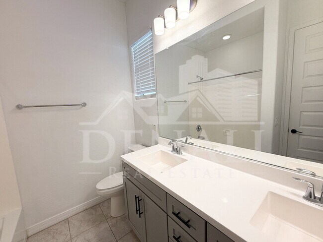 Building Photo - 5214 W Thresher Way