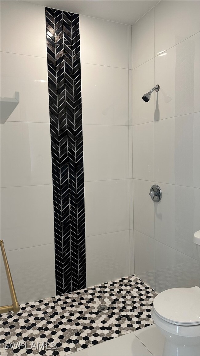 Building Photo - 5901 Rita Ave N