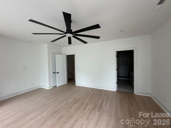 Building Photo - 212 S Smallwood Pl