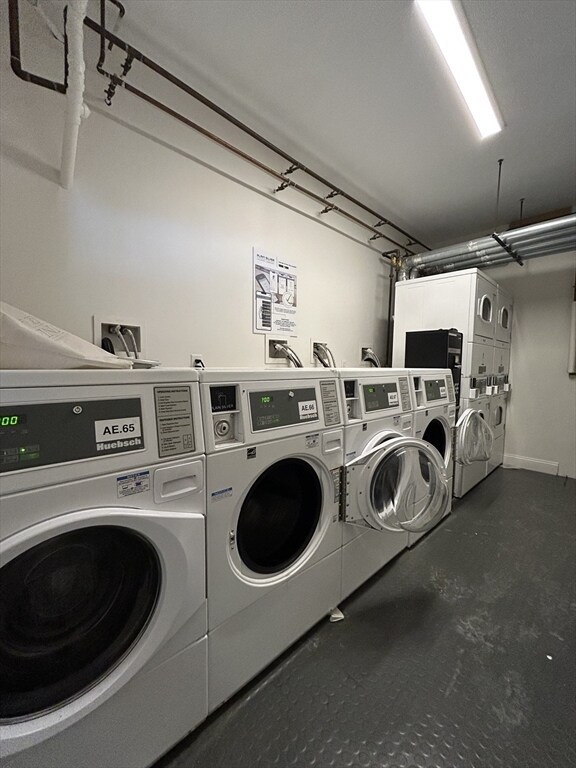 Building Photo - 43 Pitman St