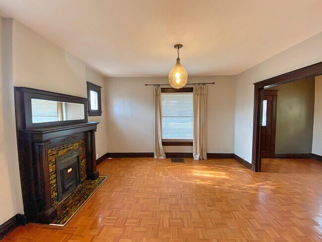 Building Photo - 2445 W 37th Ave