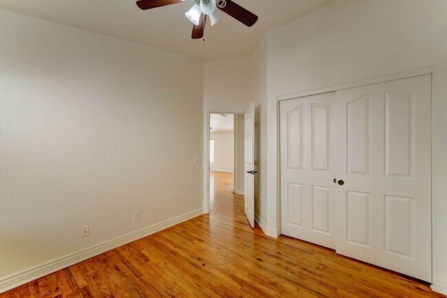 Building Photo - READY TO VIEW NOW! Stunning 3 Bed 2 Bath H...