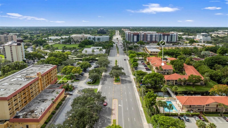 Building Photo - 3586 N University Dr