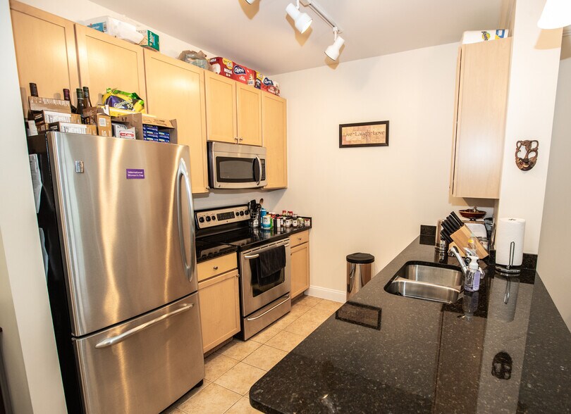 Building Photo - 1391 Pennsylvania Ave. SE