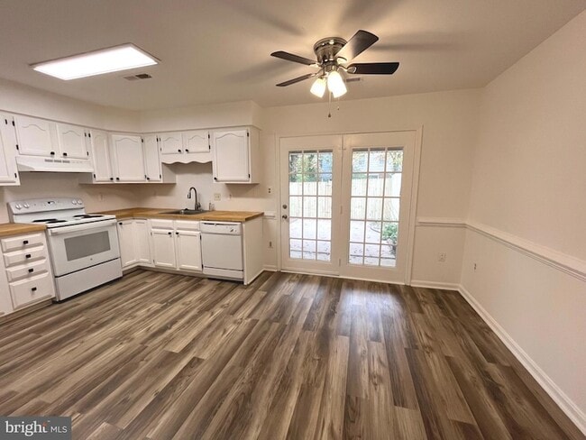 Building Photo - 255 Farrell Ln