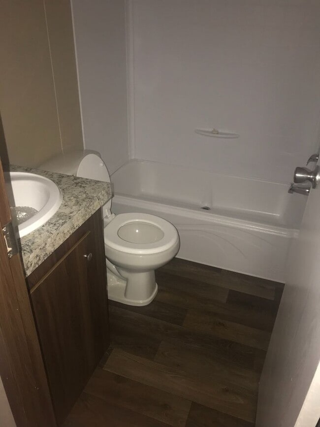 Building Photo - 2 BD/2 BA Trailer Home $1450 Pet Friendly and Students Welcome with Co-Signers-Available May 15th