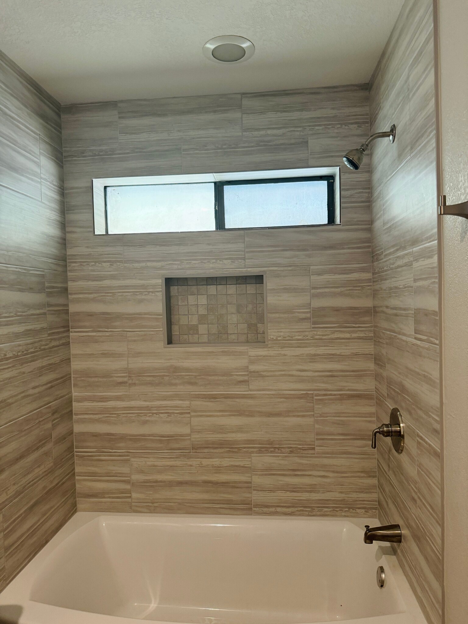 Building Photo - 308 Christie Ct