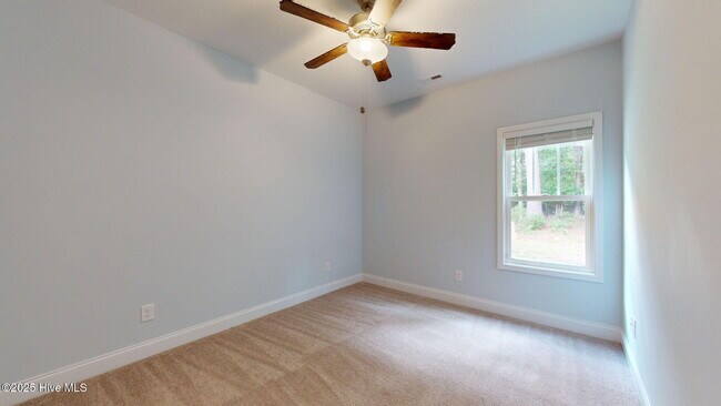 Building Photo - 1303 Dan Owen Dr