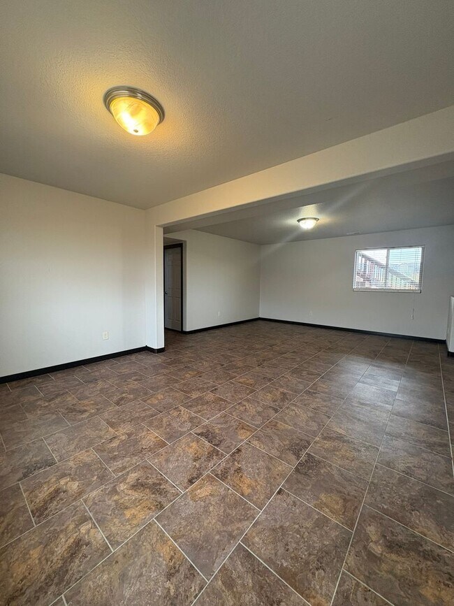 Building Photo - 3 BED | 3 BATH | HOME | ELKS CROSSING