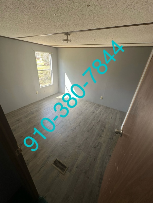 Building Photo - 200 Scrimon St