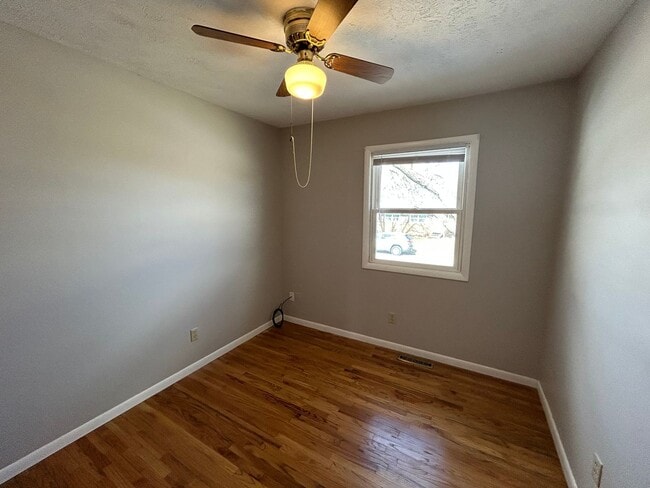Building Photo - 1827 Jacobssen Dr