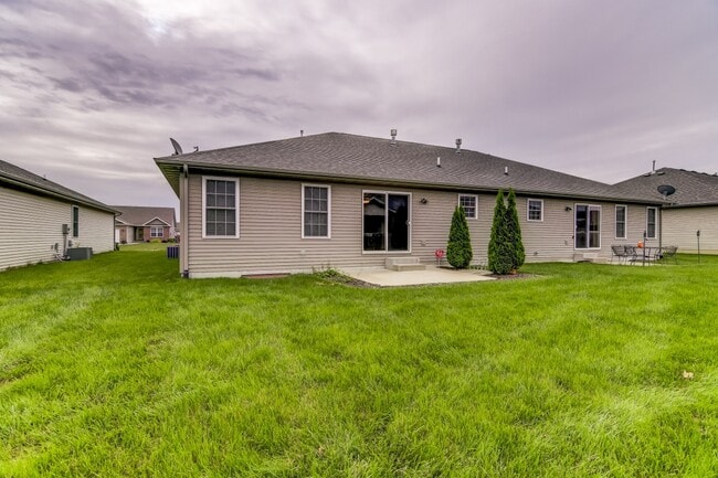 Building Photo - 2909 Cindy Ln