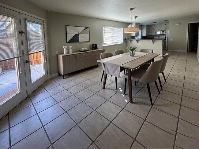 Building Photo - 35 Patricia Way