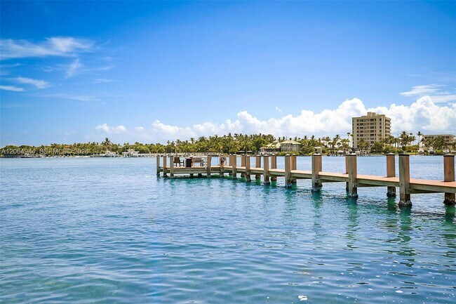 Building Photo - 100 Intracoastal Pl