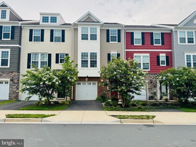 Building Photo - 8505 Craggan Ln