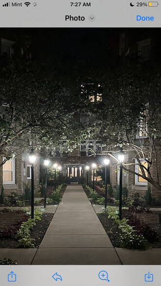 Building Photo - 1622 W Farwell Ave