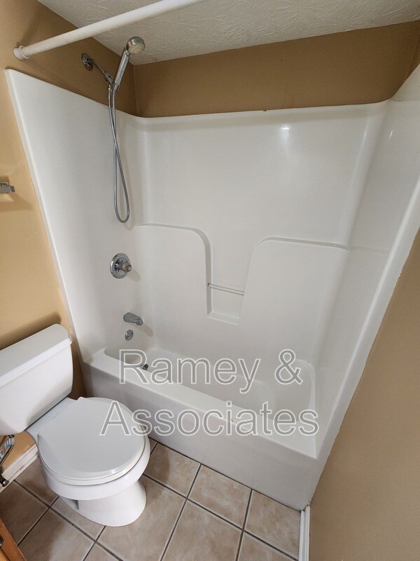 Building Photo - 219 Highland Blvd