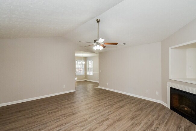 Building Photo - 2155 Belcourt Dr