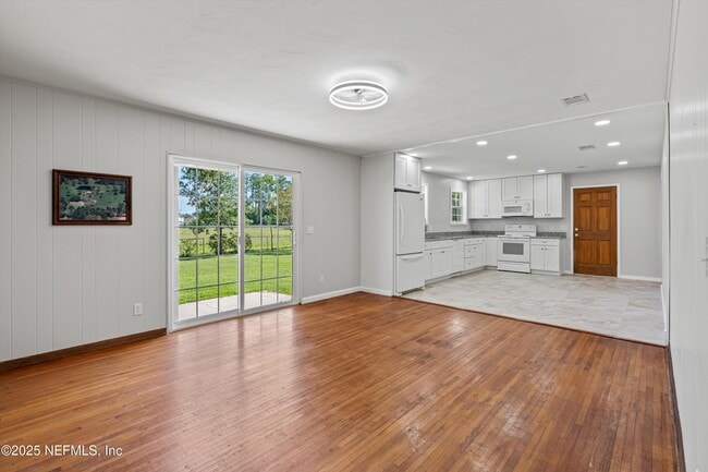 Building Photo - 5127 Lourcey Rd