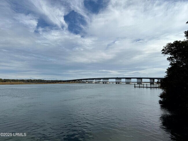 Building Photo - 54 Battery Crk Clb Dr