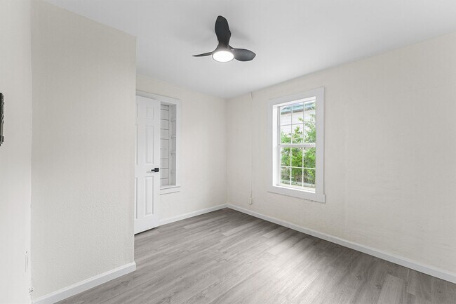 Building Photo - 4715 Engleford St