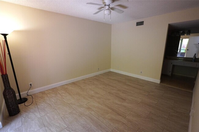 Building Photo - 11521 NW 10th St