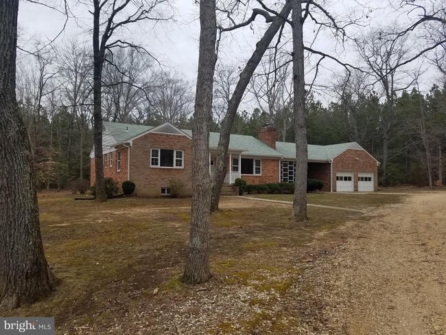 Building Photo - 8685 Ironsides Rd