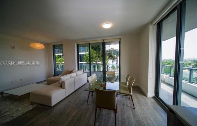 Building Photo - 2960 NE 207th St