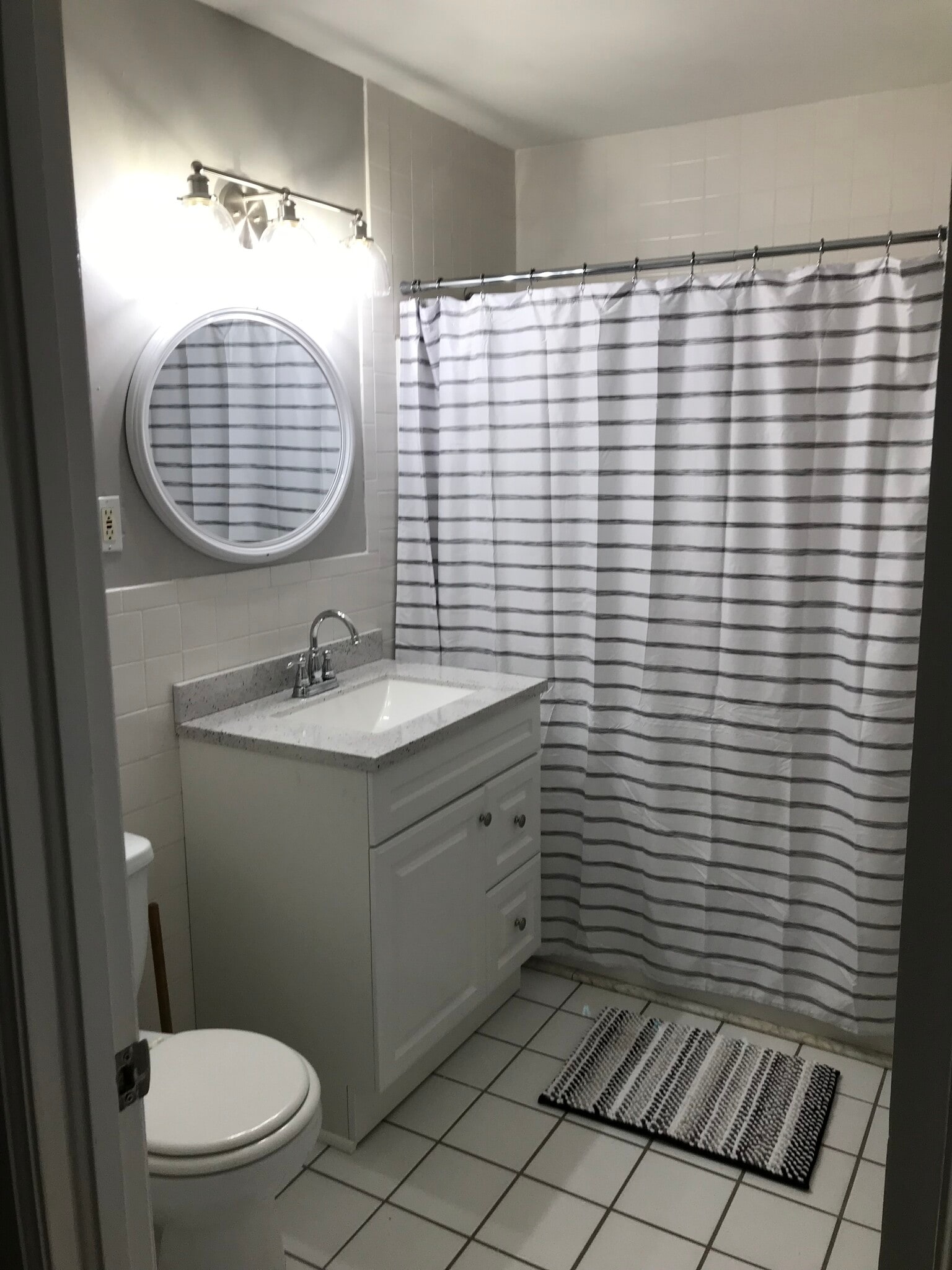 Building Photo - 514 Hartford Ave