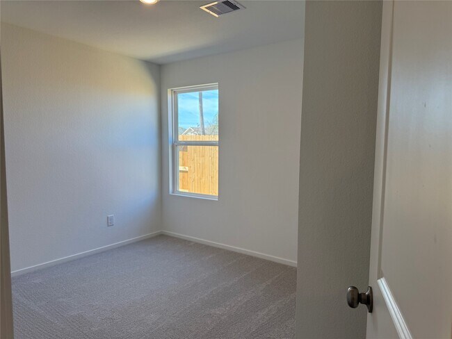 Building Photo - 458 Southern Magnolia Wy