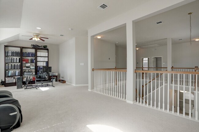 Building Photo - 1408 S Friendswood Dr