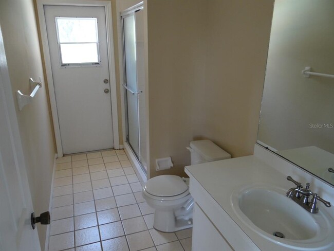 Building Photo - 17712 Hampshire Oak Dr