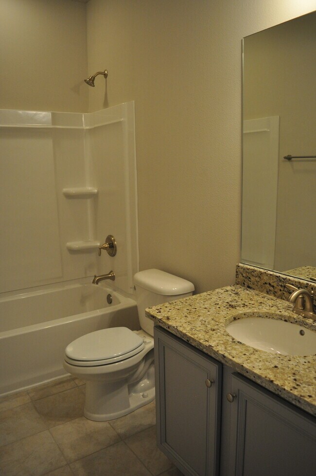 Building Photo - 493 Cocobolo Dr