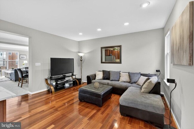 Building Photo - 43738 Clemens Terrace