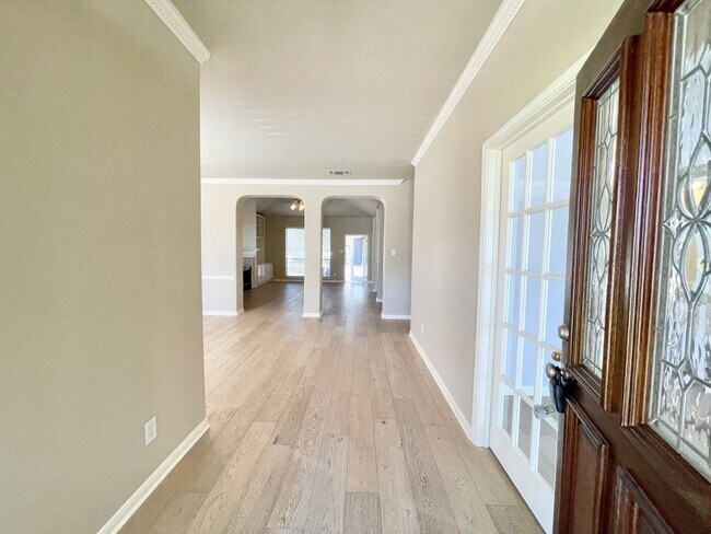 Building Photo - 707 Belmark Ct