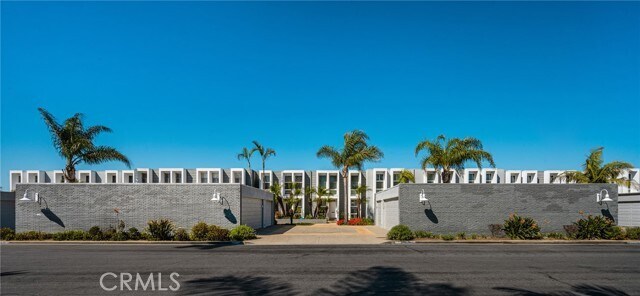 Building Photo - 3965 Aladdin Dr