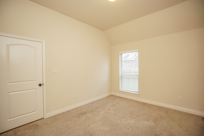 Building Photo - 1215 Watercrest Park Ln