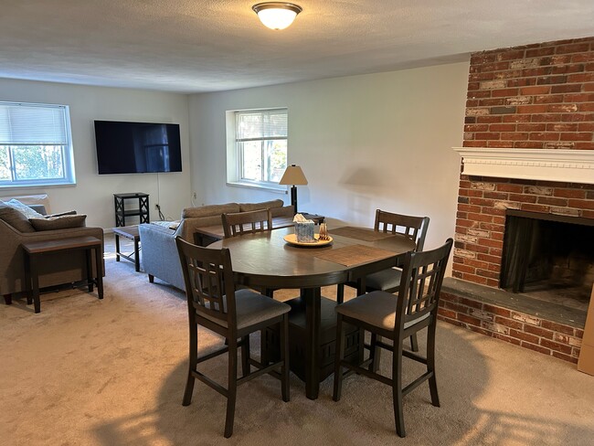 Building Photo - The Meadows Apartments