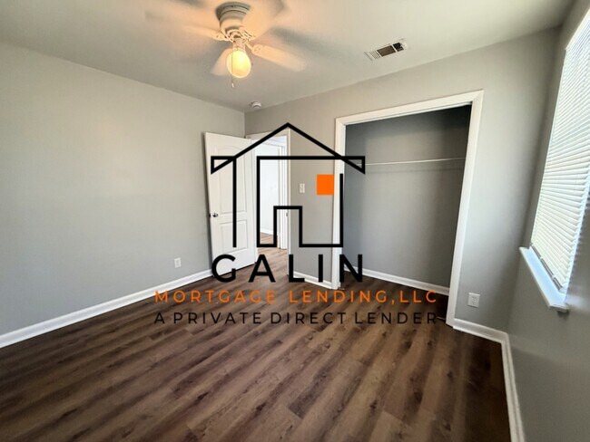 Building Photo - 1502 E 31st St