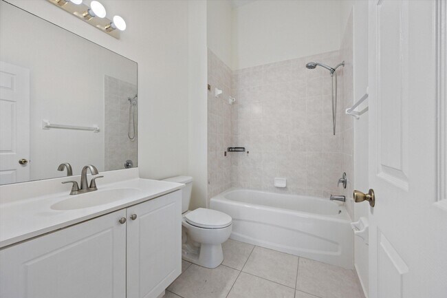 Building Photo - 4534 Oak Terrace Dr