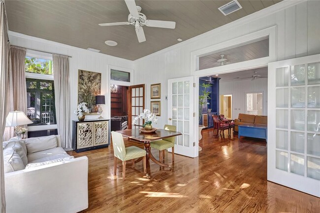Building Photo - 6220 Bayshore Blvd