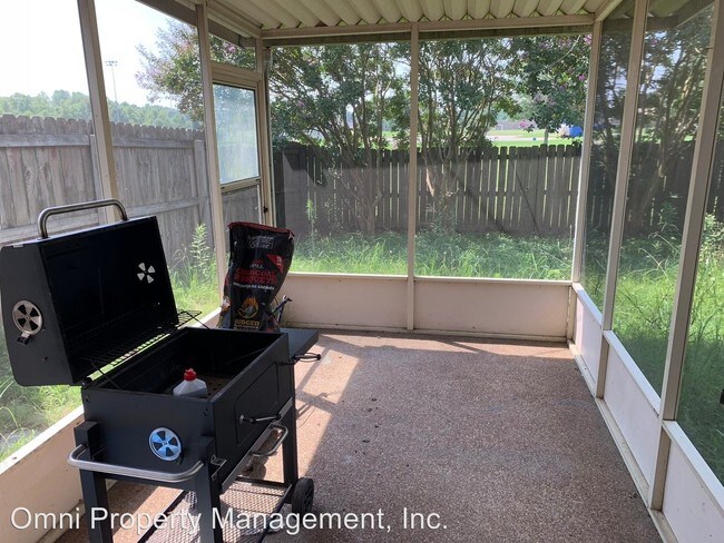 Building Photo - 3 br, 2.5 bath House - 7789 Shadowland Dr
