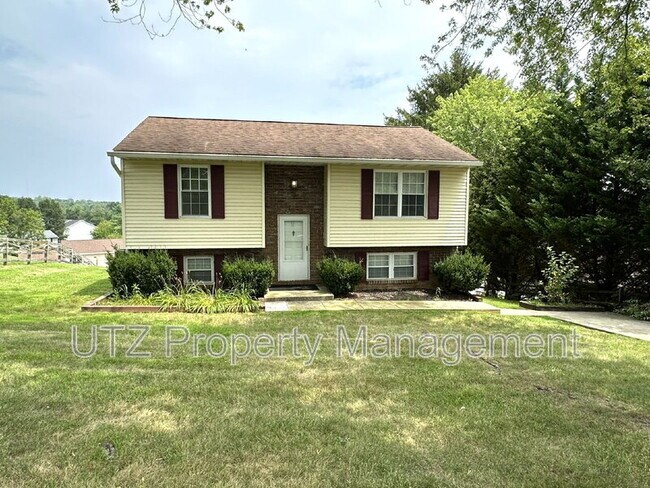 Primary Photo - 317 Luther Dr