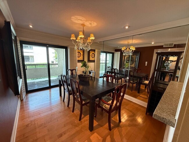 Building Photo - 21620 Burbank Blvd