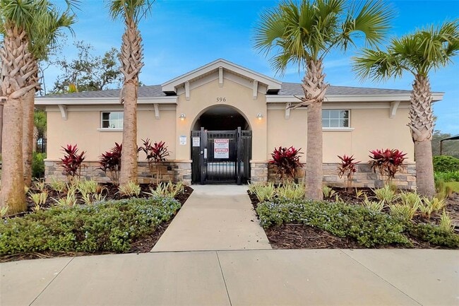 Building Photo - 2576 Penguin Blvd
