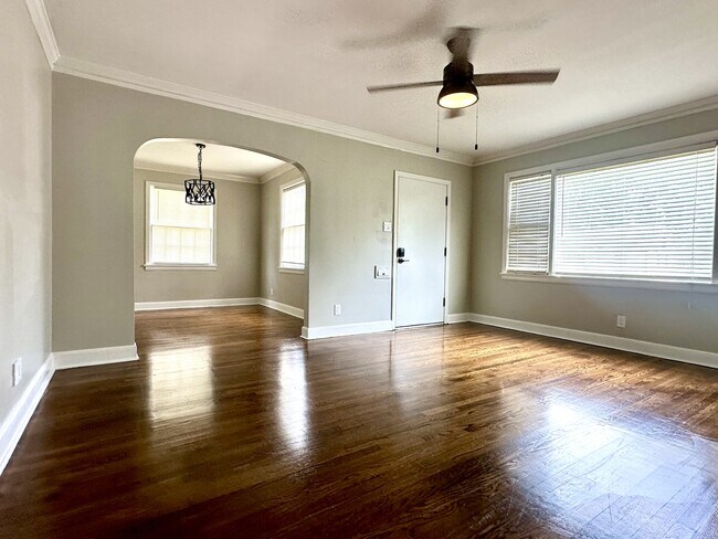 Building Photo - 3634 Autumn Ave